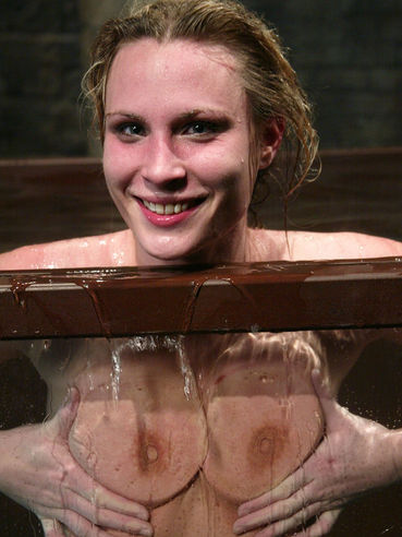 Delicious Naked Slave Woman Harmony Rose  Gets A Water Punishment For The First Time