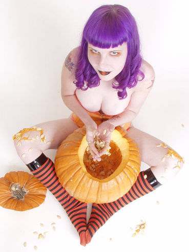 Purple Haired Alt Diva Szandora Plays With Pumpkin And Exposes Her Slit